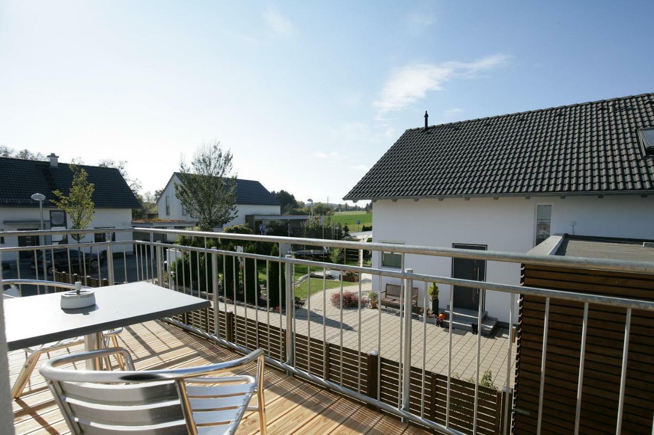 Hotel Am Baronenwald Goeppingen Ngoại thất bức ảnh