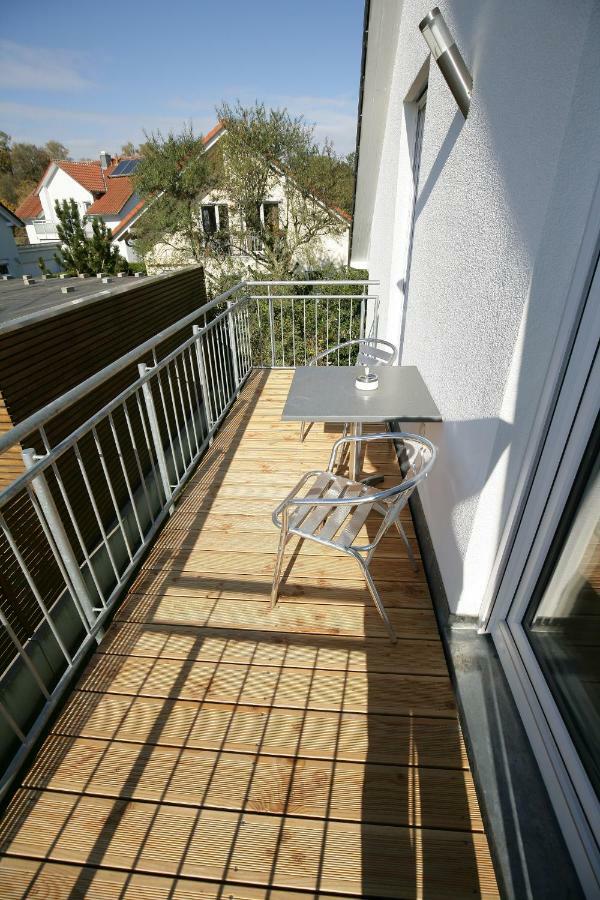 Hotel Am Baronenwald Goeppingen Ngoại thất bức ảnh